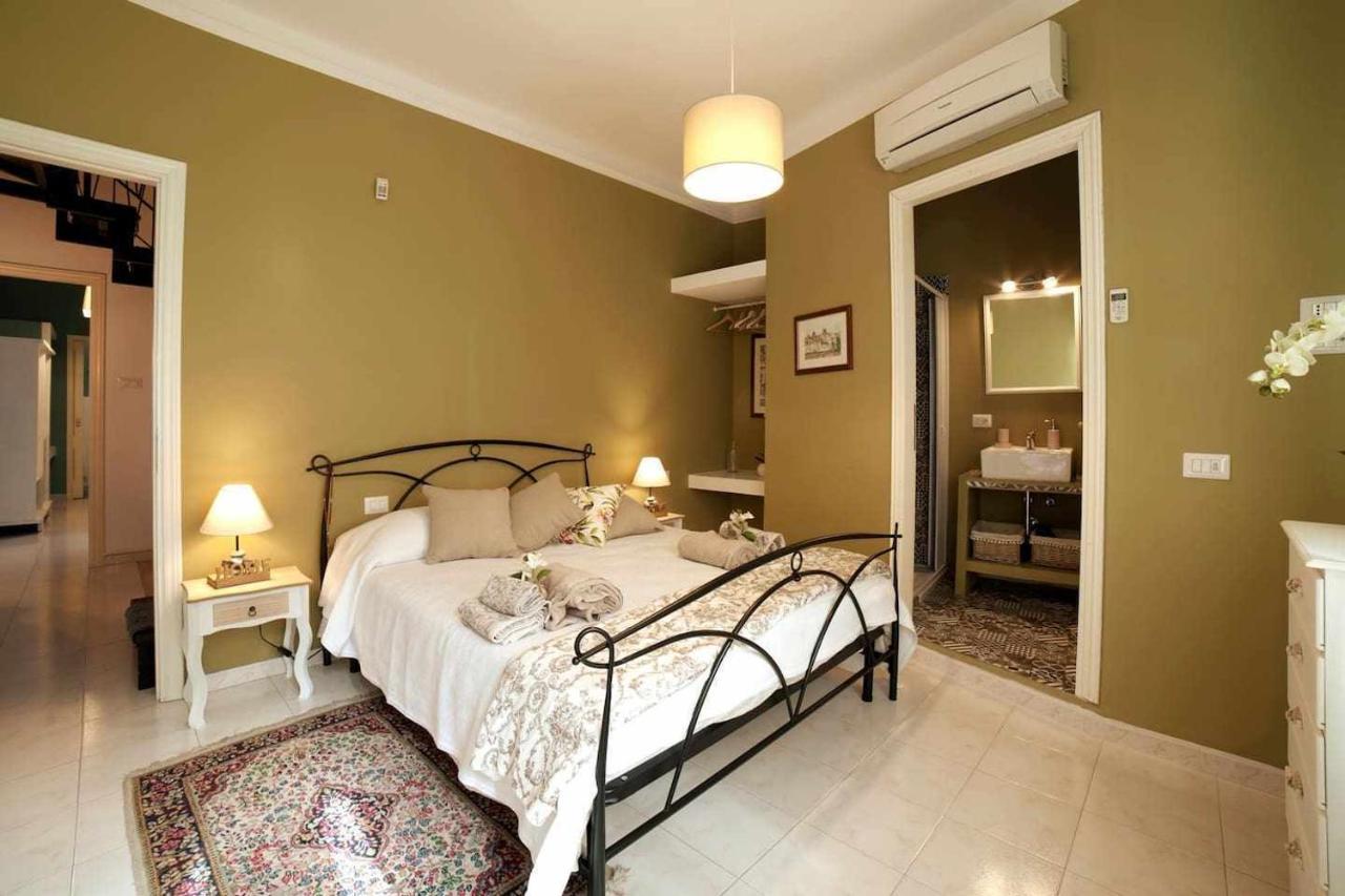 Elegante Villa Lu Centro Citta Con Parcheggio Cagliari Eksteriør billede